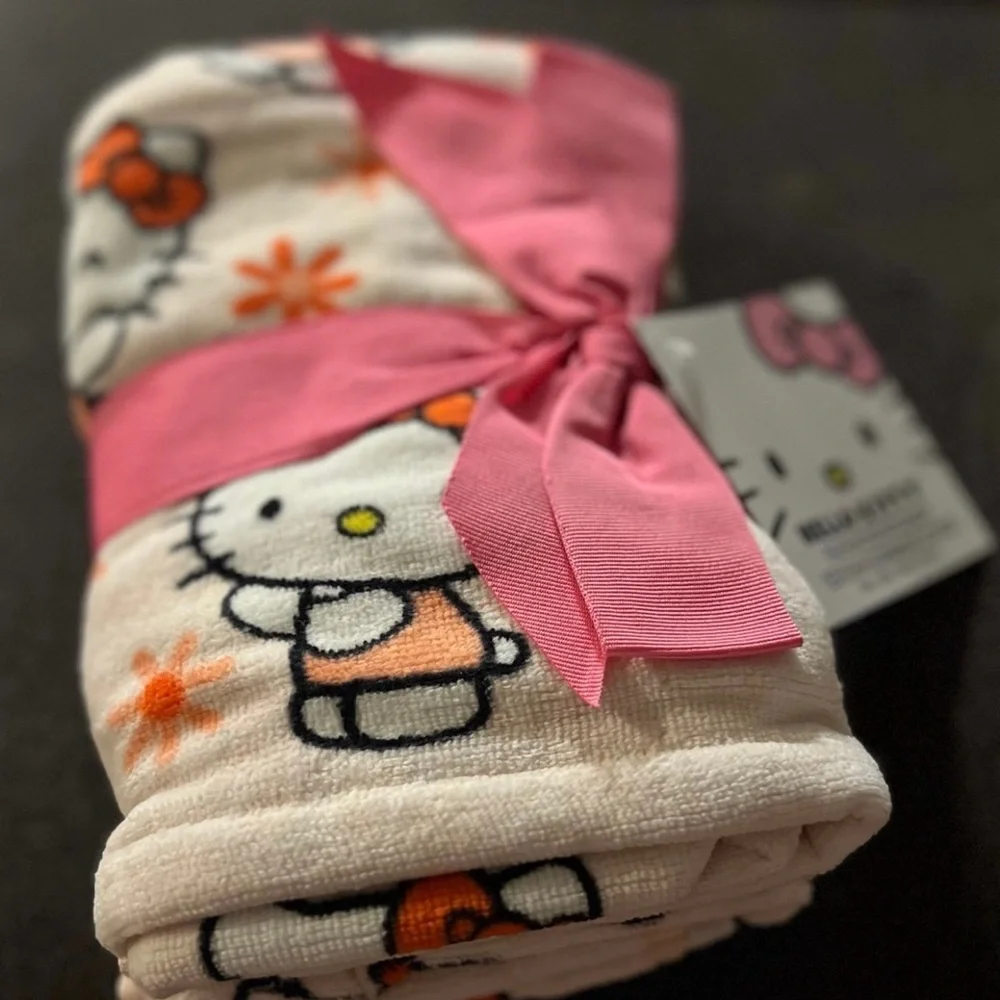 Hello Kitty Peach Cotton Hand Towels Set of 2